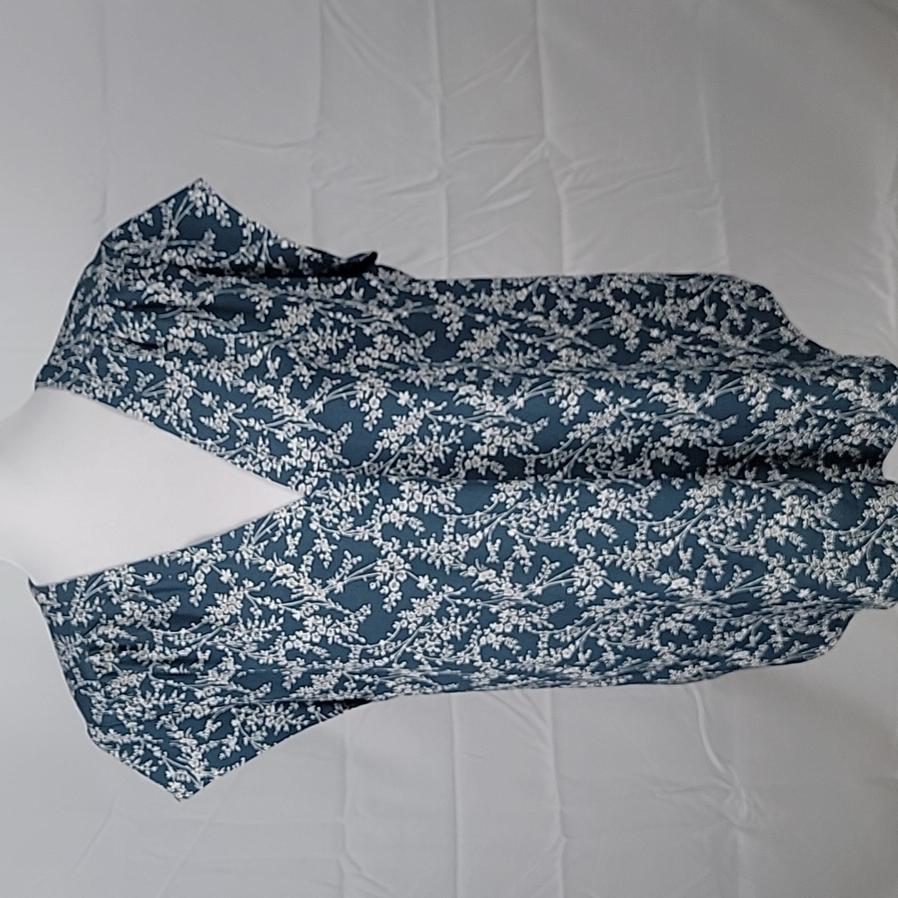 fun2fun Size XL Dark Teal & Cream "Lillian" Floral Short Sleeve V Neck Blouse